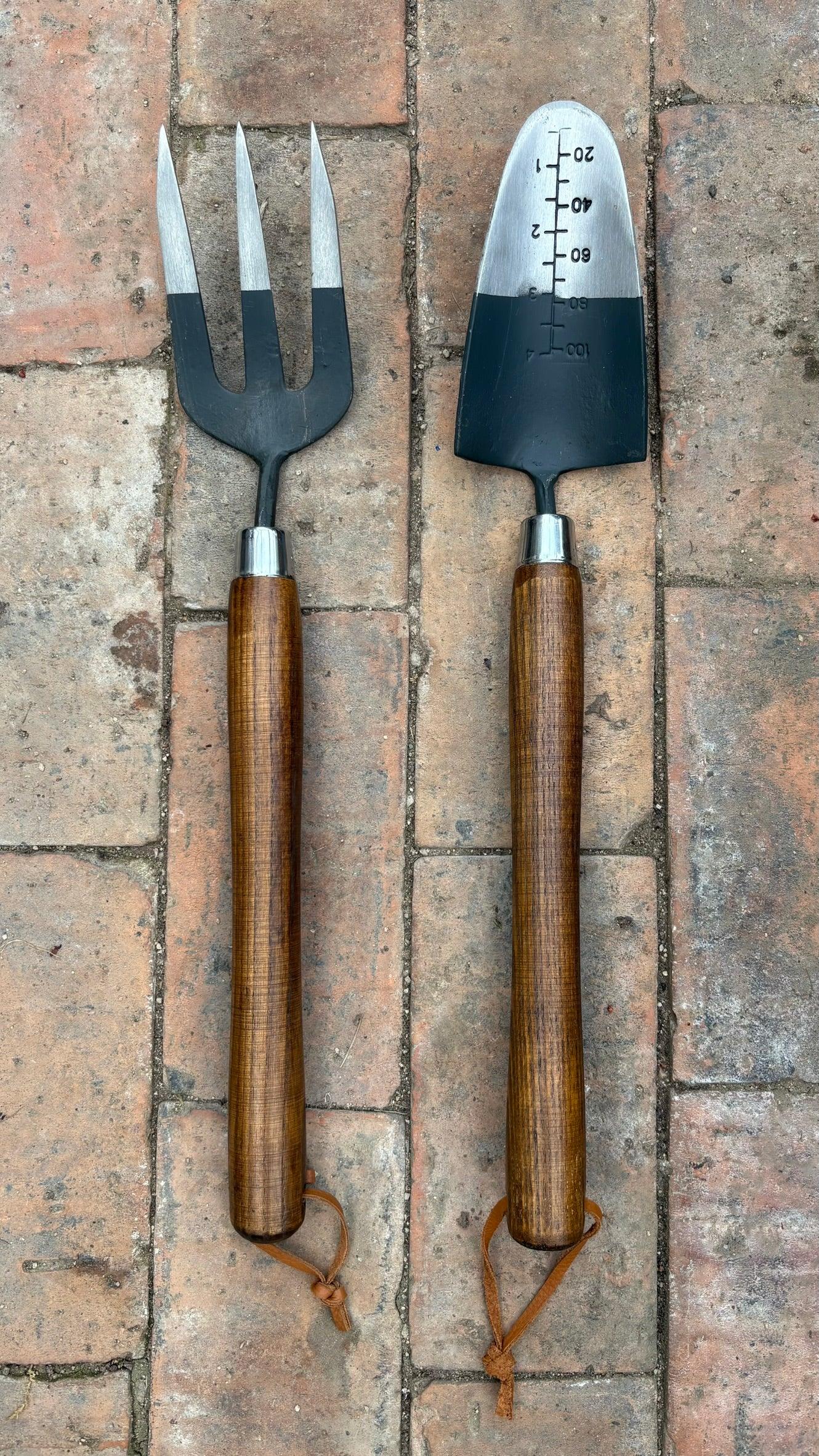 long handled garden trowel and fork Long handled hand fork and trowel gift set – Bowerful